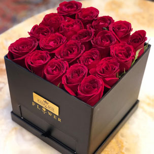 باکس ( جعبه ) گل قرمز کشودار مخصوص هدیه برای سفارش اینترنتی